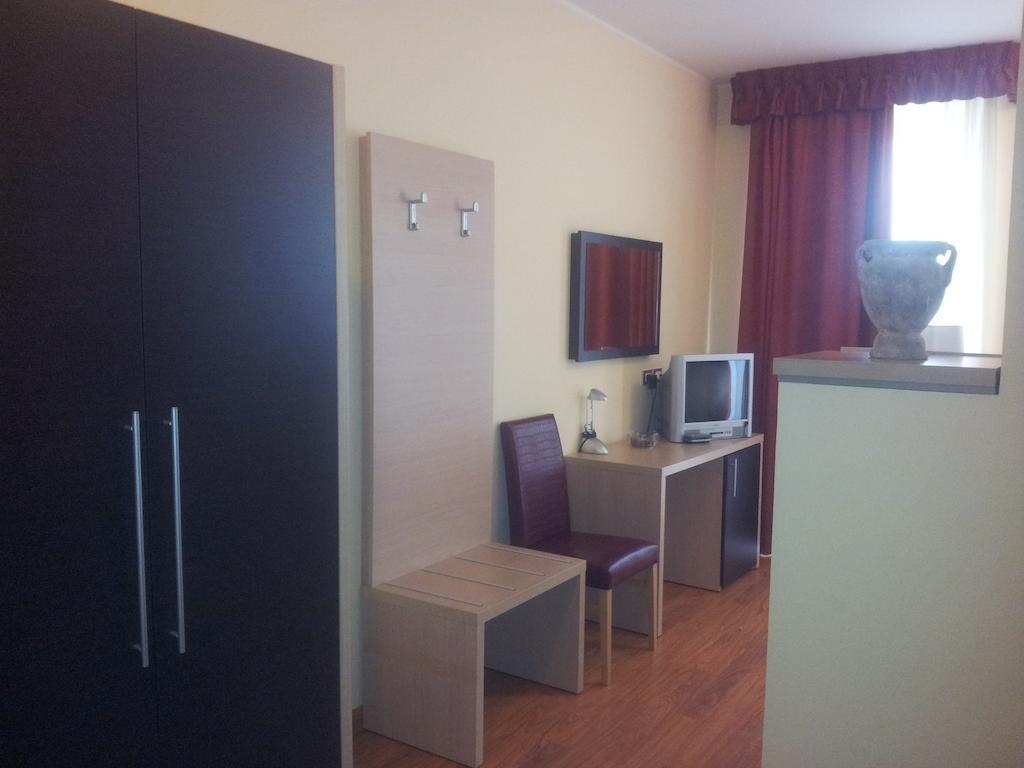 Hotel Miami Civitella Del Tronto Camera foto
